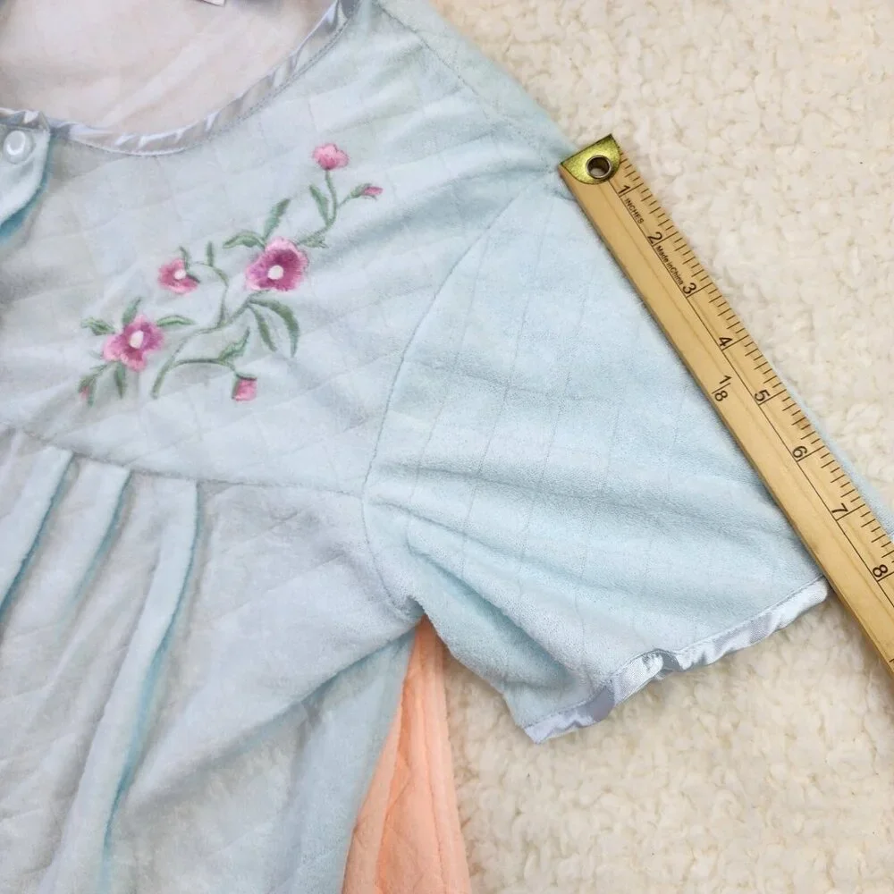 VTG House Coat S Pastel Blue Pink Floral 2pc Snap Button Grandmacore Cottagecore - Picture 4 of 12